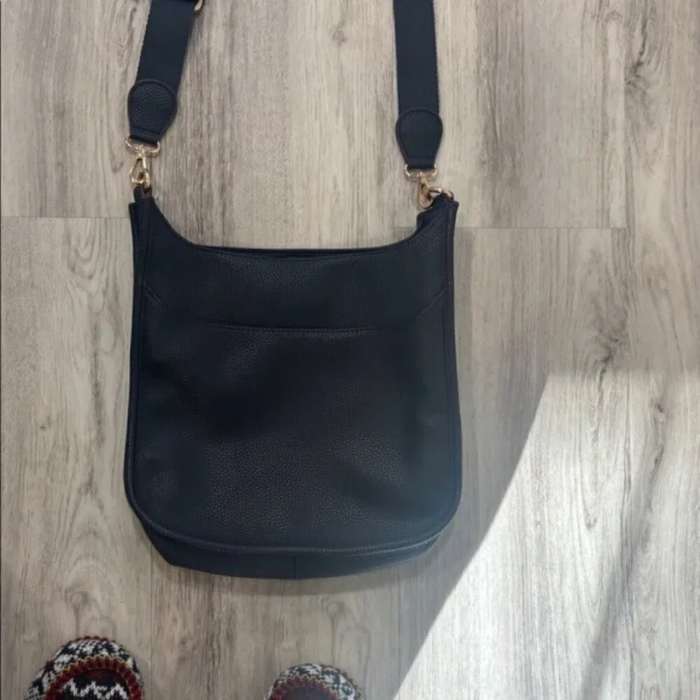 Navy faux leather crossover bag